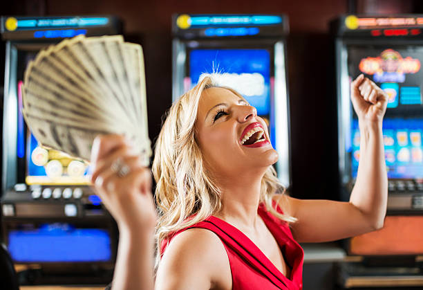 Multiple camera angles in live dealer games
